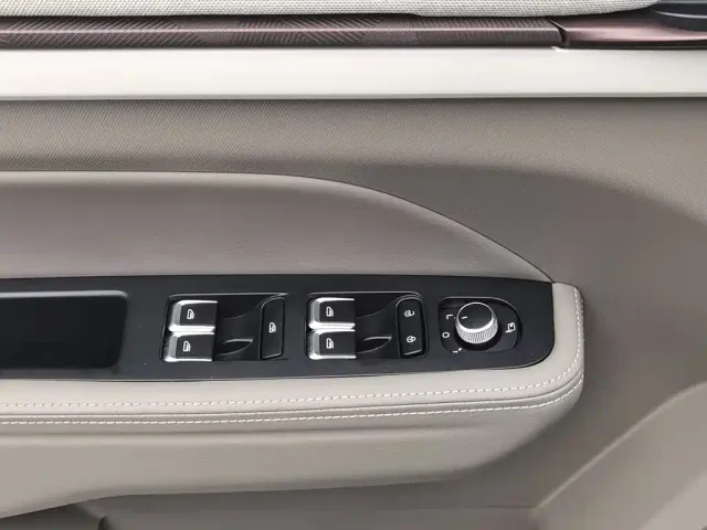 Geely ICON — Фото автомобиля 9
