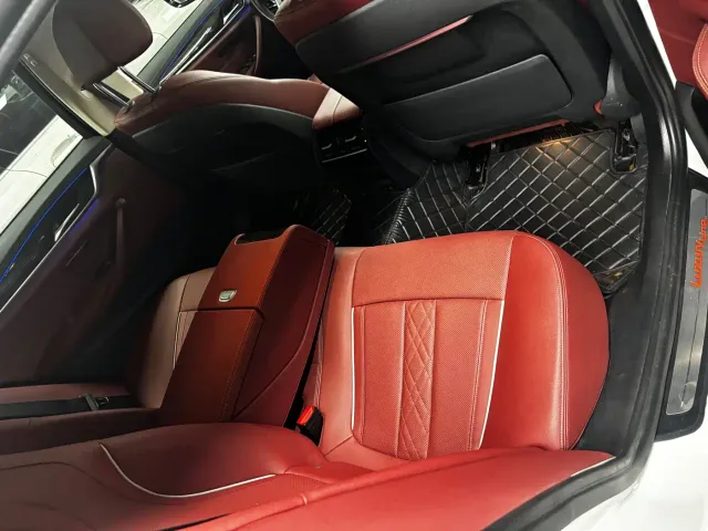 BMW 5 Series — Фото автомобиля 13