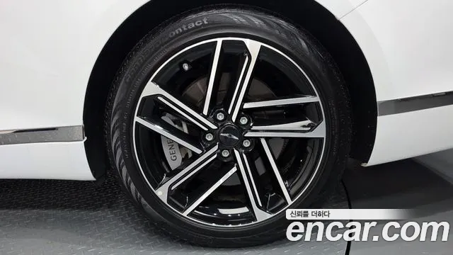 Genesis G80 Бензин 2.5 турбо AWD — Фото автомобиля 21
