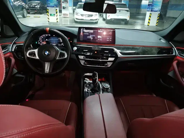 BMW 5 Series — Фото автомобиля 5