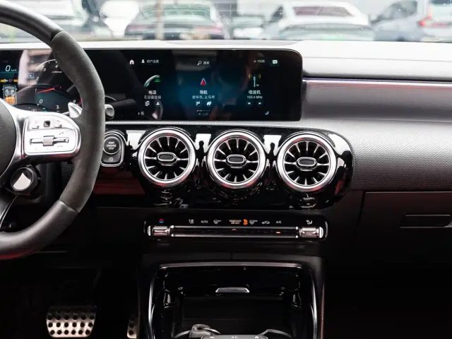 Mercedes-Benz A-Class AMG — Фото автомобиля 6