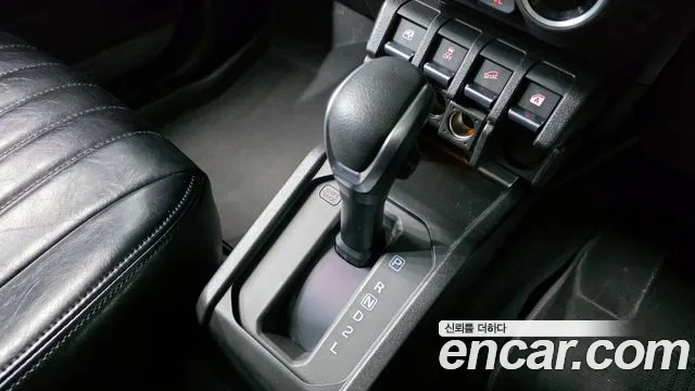 Suzuki Jimny — Фото автомобиля 9