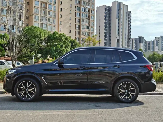 BMW X3 — Фото автомобиля 10