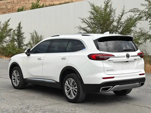 Buick Envision Plus — Фото автомобиля 6
