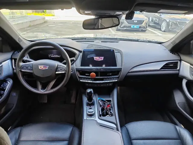 Cadillac CT5 — Фото автомобиля 7