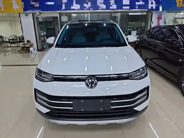 Volkswagen Tharu — Фото автомобиля 2