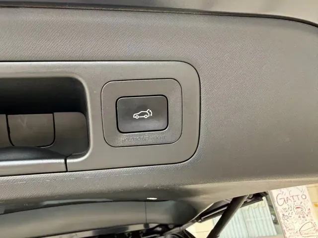 GAC Trumpchi M8 — Фото автомобиля 10