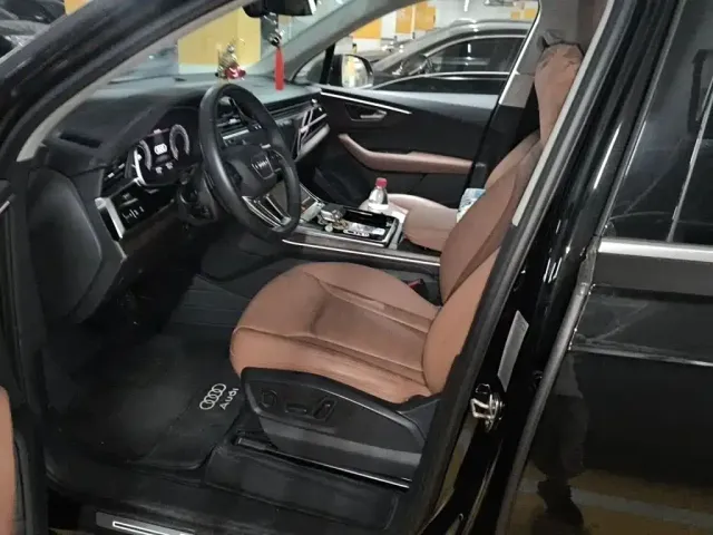 Audi Audi Q7 2023 55 TFSI quattro S line Sport — Фото автомобиля 17