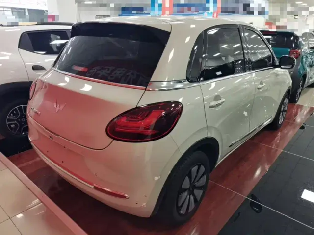 Wuling Bingo — Фото автомобиля 6
