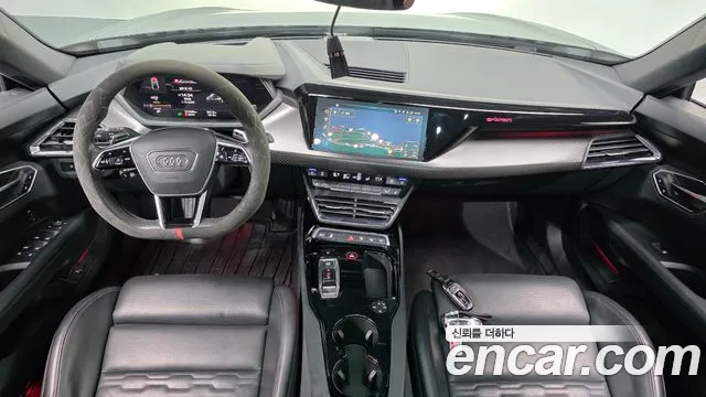 Audi e-tron GT — Фото автомобиля 10