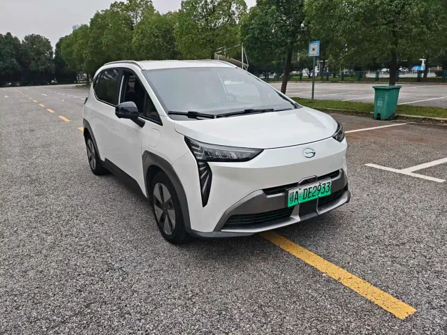 GAC Aion Y — Фото автомобиля 2