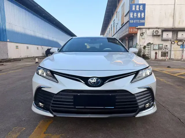 Toyota Camry — Фото автомобиля 2