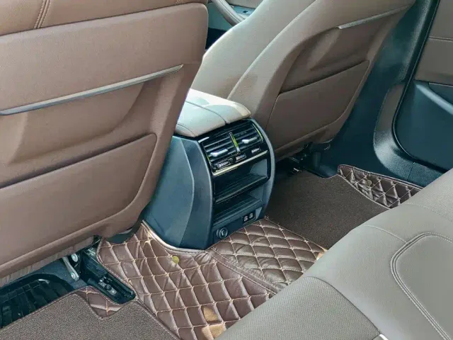 BMW 5 Series — Фото автомобиля 9