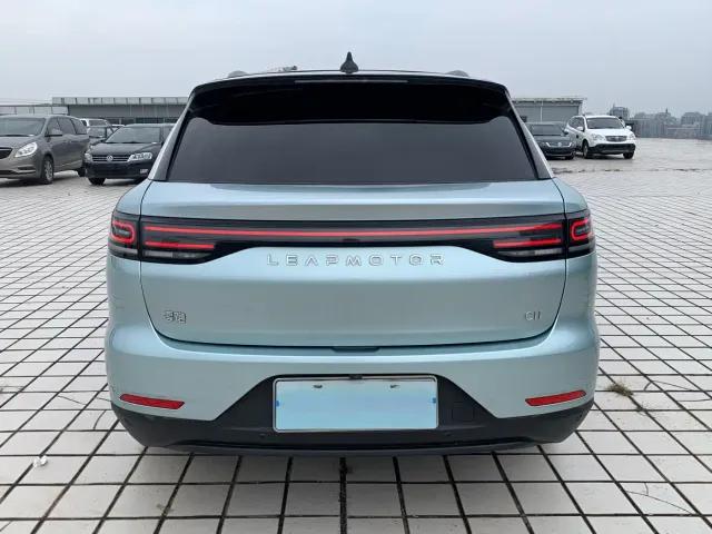 Leapmotor C11 — Фото автомобиля 5