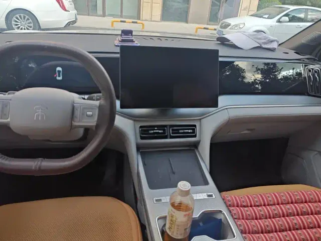 BYD Song Ultra — Фото автомобиля 13