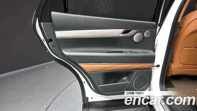 Genesis GV80 — Фото автомобиля 25