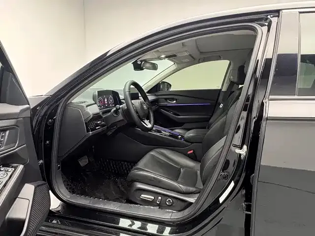 Honda Accord — Фото автомобиля 18