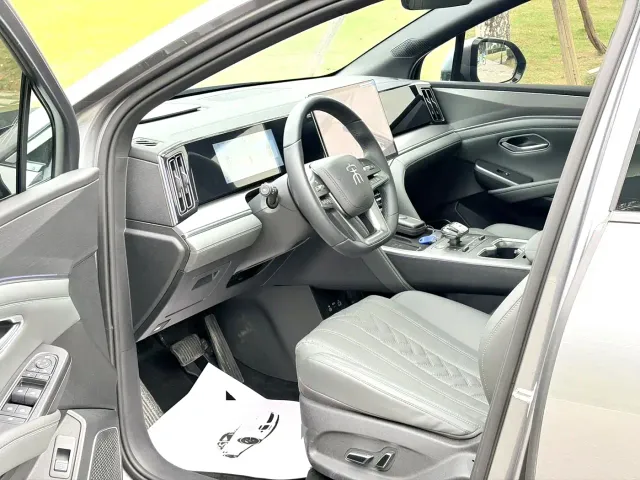 BYD Song L DM-i — Фото автомобиля 4