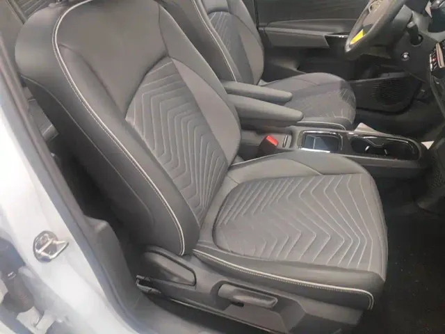Volkswagen ID.3 — Фото автомобиля 24