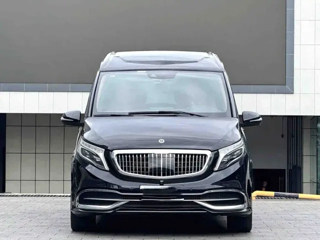 Mercedes-Benz V-Class — Фото автомобиля 2
