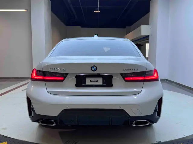 BMW 3 Series — Фото автомобиля 4