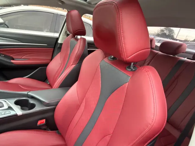 Changan Eado — Фото автомобиля 6