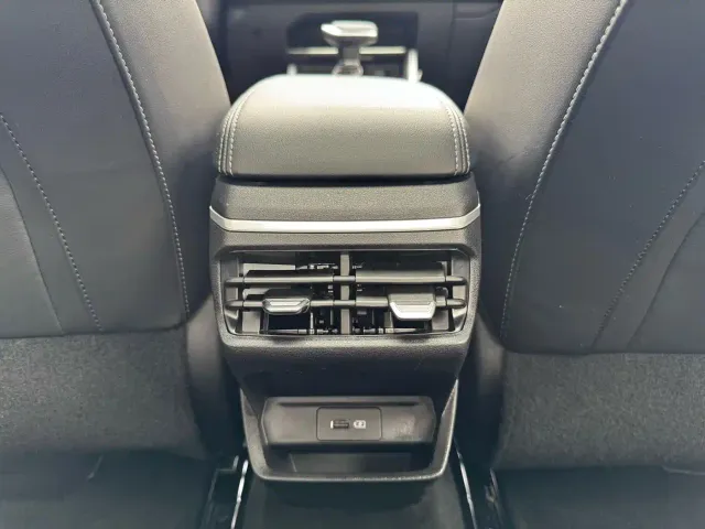 Geely Emgrand — Фото автомобиля 16