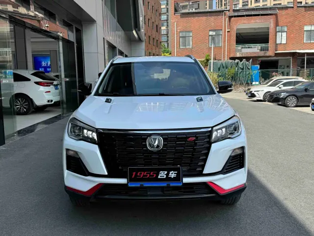 Changan CS75 — Фото автомобиля 2