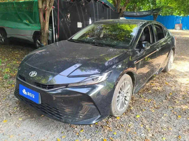 Фотография автомобиля — Toyota Camry