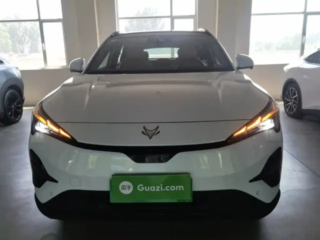 Arcfox Alpha T5 — Фото автомобиля 2