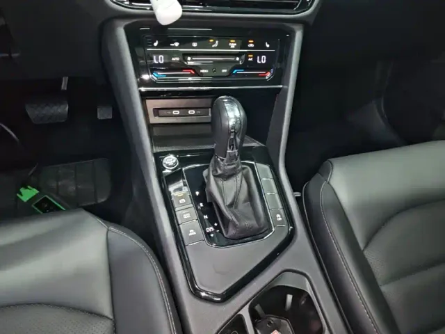 Volkswagen Tharu — Фото автомобиля 13