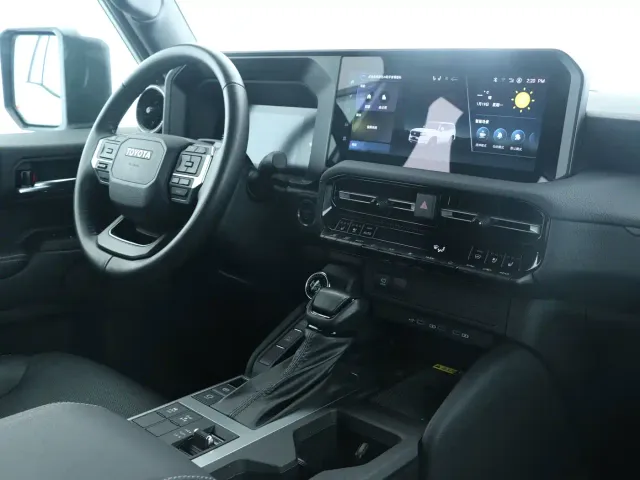 Toyota Prado — Фото автомобиля 7