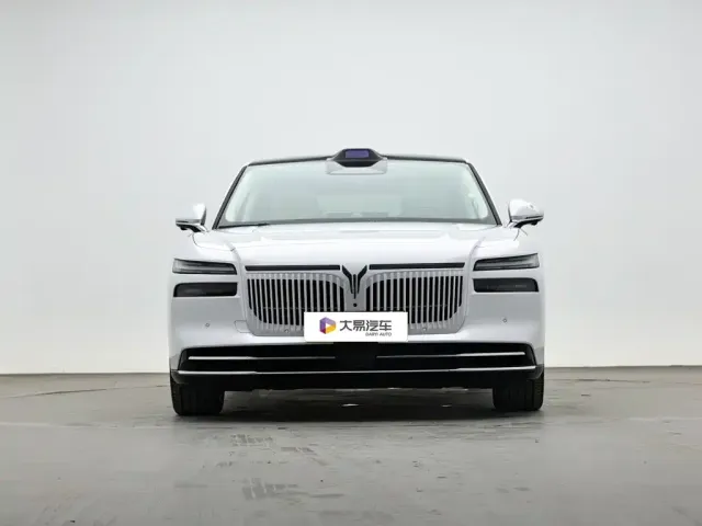 Voyah Auto VOYAH Zhuiguang L 2025 Model Chase Light L — Фото автомобиля 2