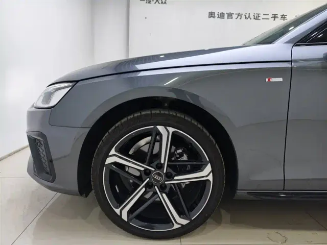 Audi A4L — Фото автомобиля 17