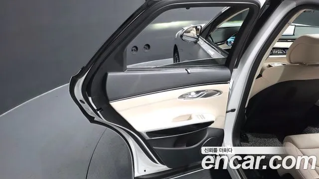 Genesis GV70 2.5T Бензин 2WD — Фото автомобиля 17