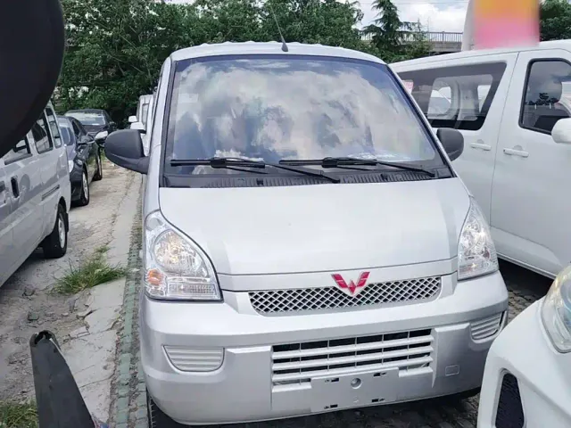 Wuling Rongguang EV — Фото автомобиля 3