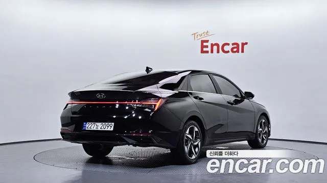 Hyundai AVANTE Avante (CN7) — Фото автомобиля 2