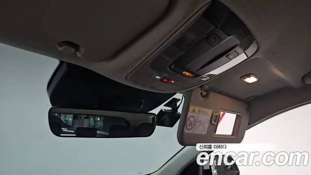 Kia Niro — Фото автомобиля 16