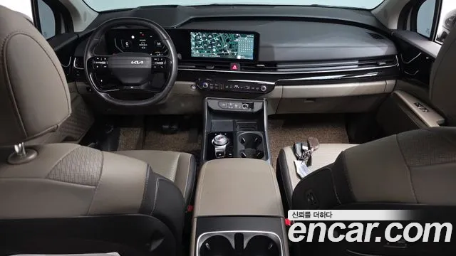 Kia Carnival Generation 4 — Фото автомобиля 10