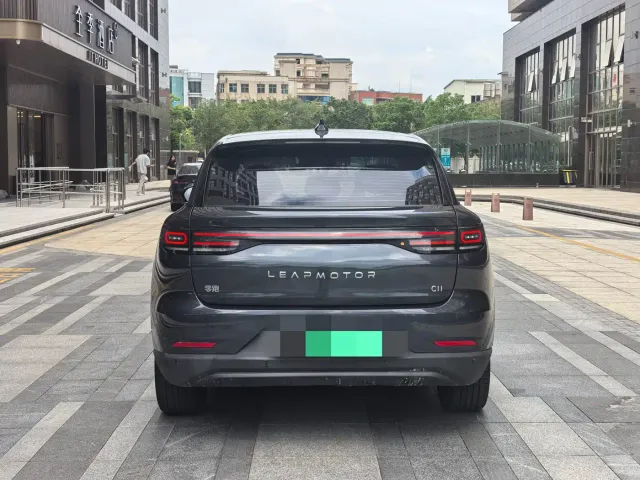 Leapmotor Leapmotor C11 2023 Pure Electric 500 Smart Edition — Фото автомобиля 5