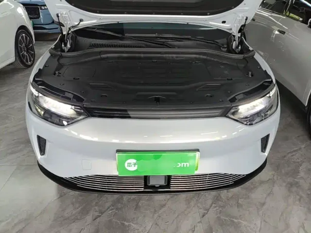 Leapmotor C11 — Фото автомобиля 12