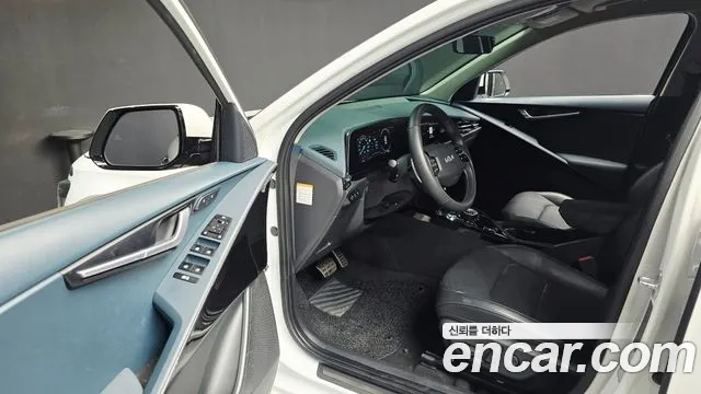 Kia Niro — Фото автомобиля 10