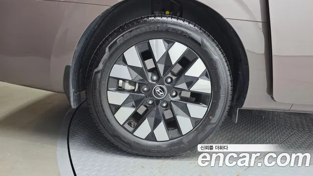 Hyundai Staria — Фото автомобиля 5
