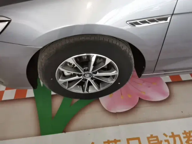BYD Qin PLUS — Фото автомобиля 24