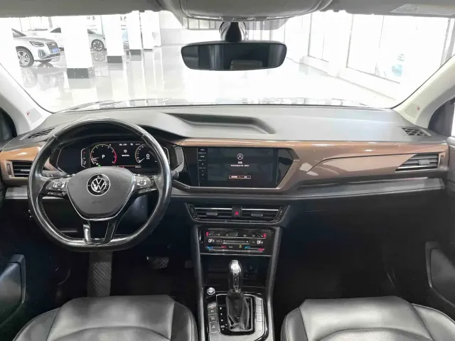 Volkswagen Tharu — Фото автомобиля 6