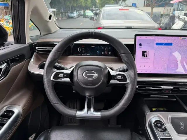 GAC Trumpchi E8 — Фото автомобиля 14
