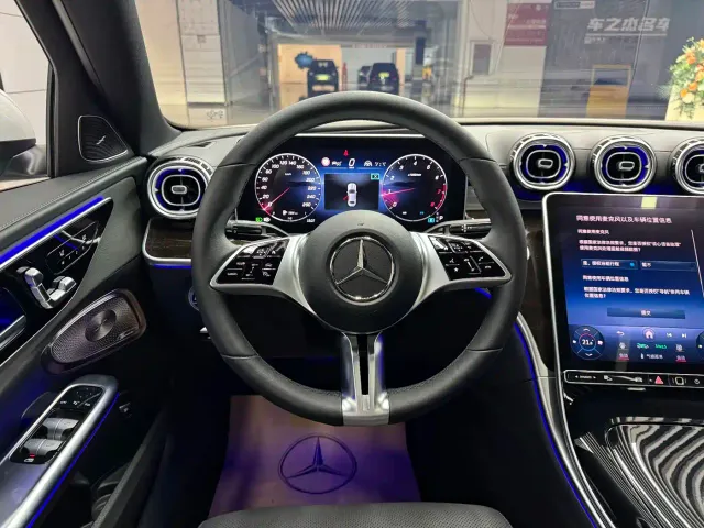 Mercedes-Benz C-Class — Фото автомобиля 12