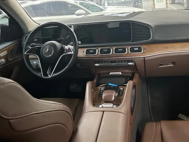 Mercedes-Benz GLE-Class — Фото автомобиля 9