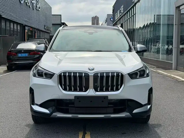 BMW X1 — Фото автомобиля 3