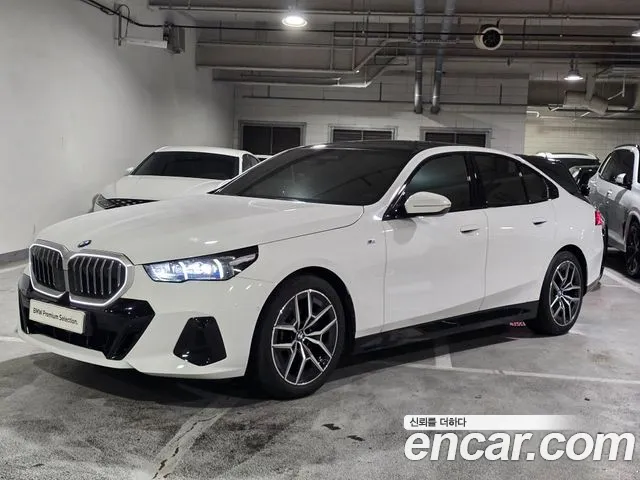 Фотография автомобиля — BMW 5 Series G60